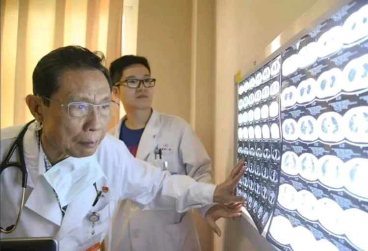 mmexport1582113800060.