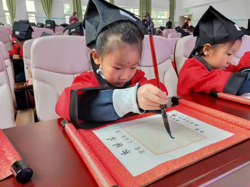 1606746407391031886.jpg 0004032f9df722baff9ae0d5e9d1c846_.jpg