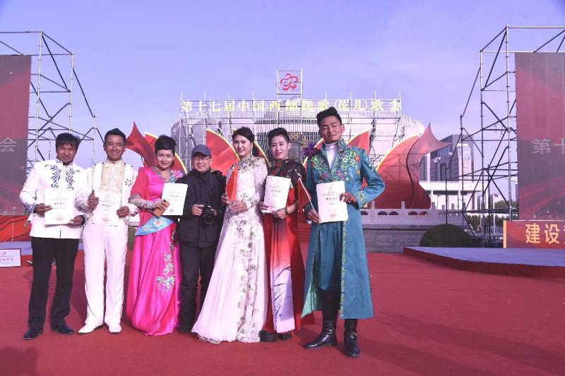 mmexport1606964941952.