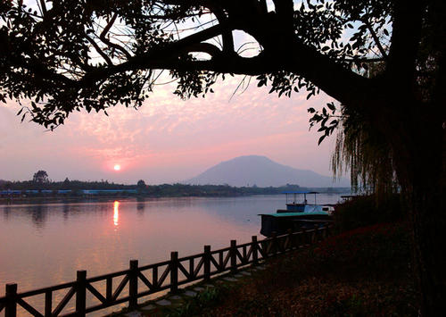 u=645473340,1558608136&fm=26&gp=0 (1).jpg