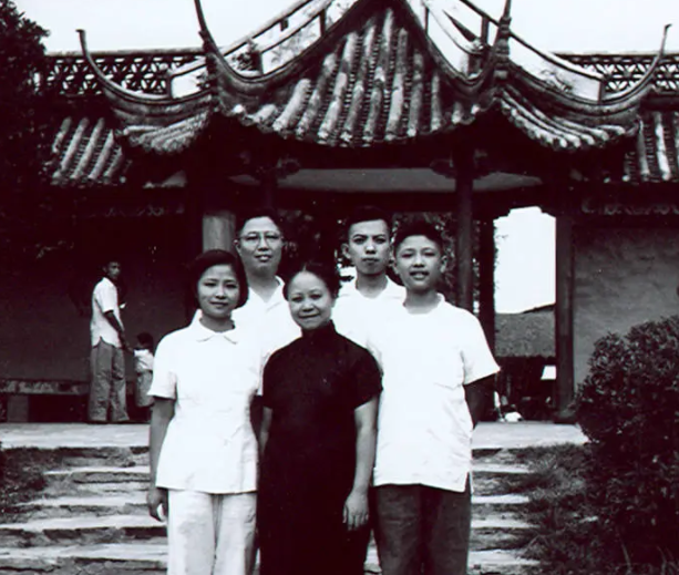 192708363.png image.png