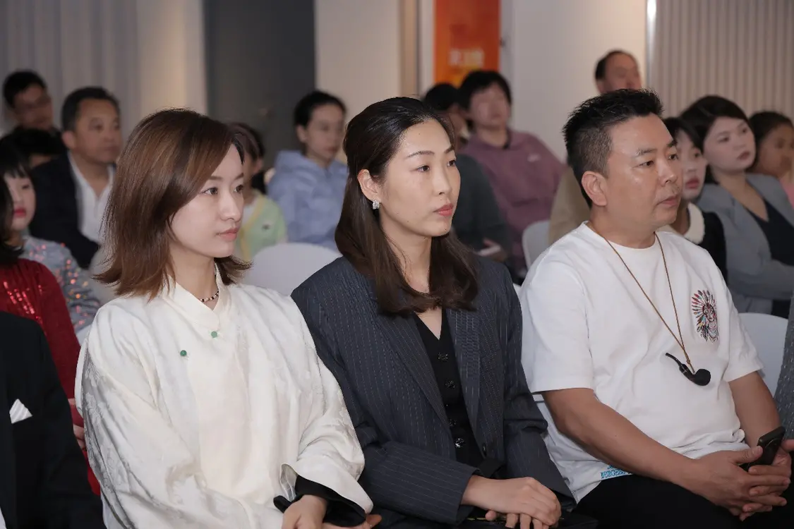 青年鋼琴家李昕昱首張專輯發(fā)布會圓滿成功舉辦!