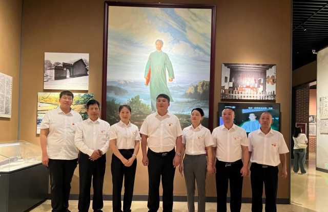 毛泽东颂——纪念毛泽东同志诞辰130周年