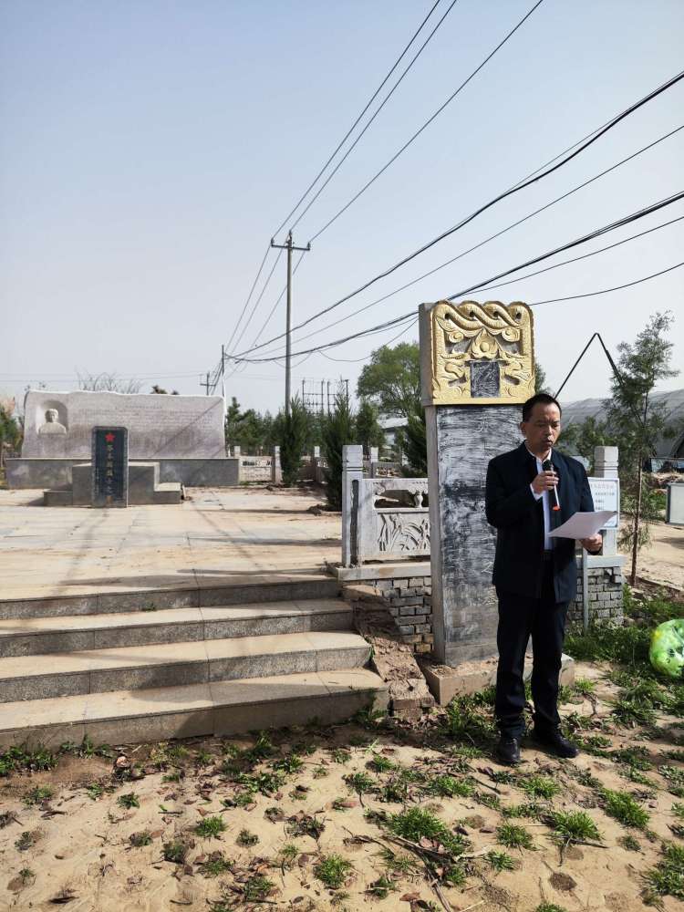 简篇-缅怀革命英烈,传承红色基因——白佛小学清明节主题实践活动