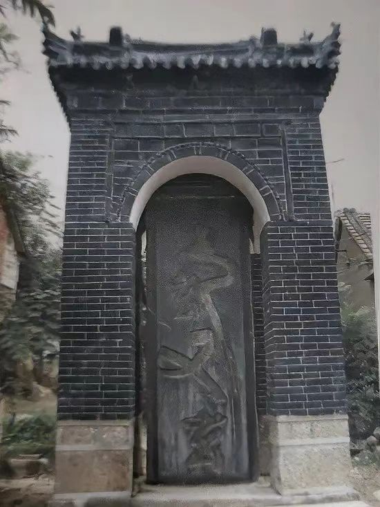 d0bb5dd50ee2729ebf2de39721f0fe84.jpg
