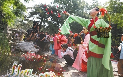 105606428.jpg 2699141475.jpg