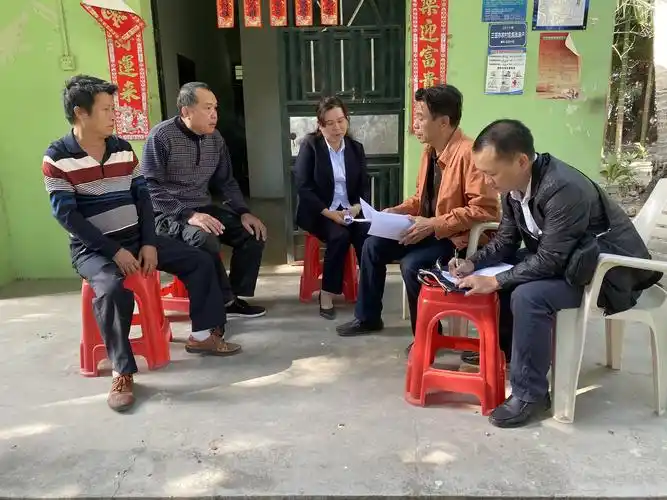 请欣赏《自由诗·晚霞》作者平凡/主播大兵/编辑天娇/【中国长江文学社】有声文学平台/【第11805期】