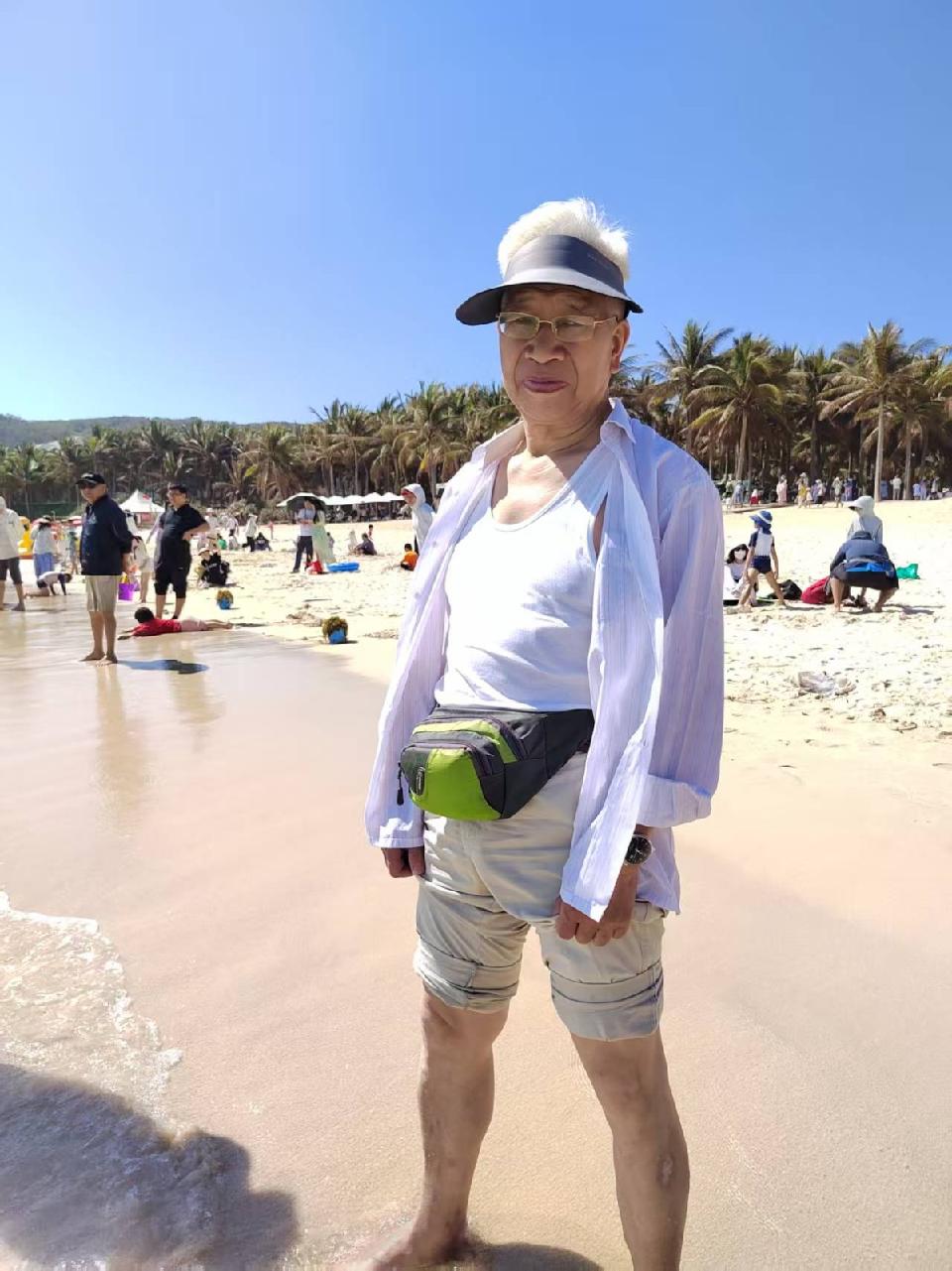 【海南过年】海南三亚团聚蛇年：文/羅永東（发于海南）