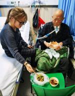 诗词七首《冬日随笔》实力诗人/樊国立、好声音主播/凤珠。