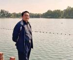 《那粒光》艺术现代诗  作者/周业明  诵读/老菩提