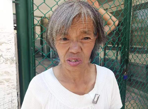 谁认识这个老人请转告家属来认领