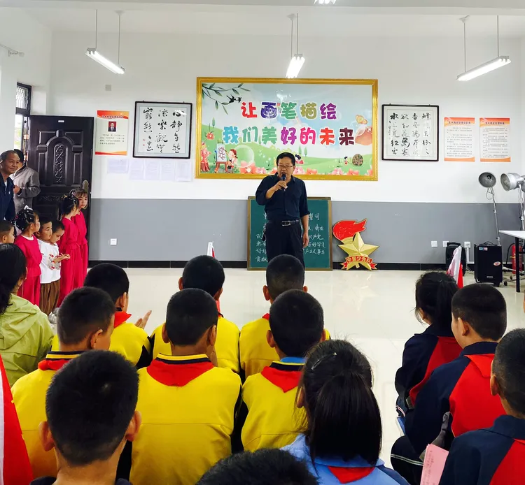 简篇-童心向党,快乐成长——永丰镇李塬小学“六一”文艺汇演