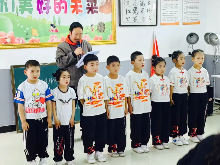 简篇-童心向党,快乐成长——永丰镇李塬小学“六一”文艺汇演