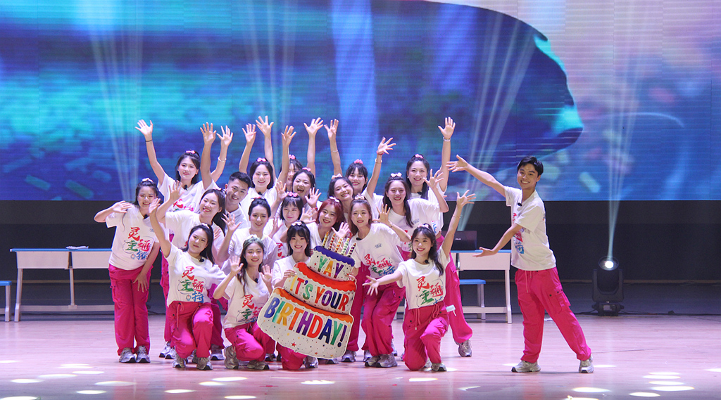 我的灵通,我的家--灵通学校25周年庆典隆重举行(图19) IMG_0275_副本_副本.jpg