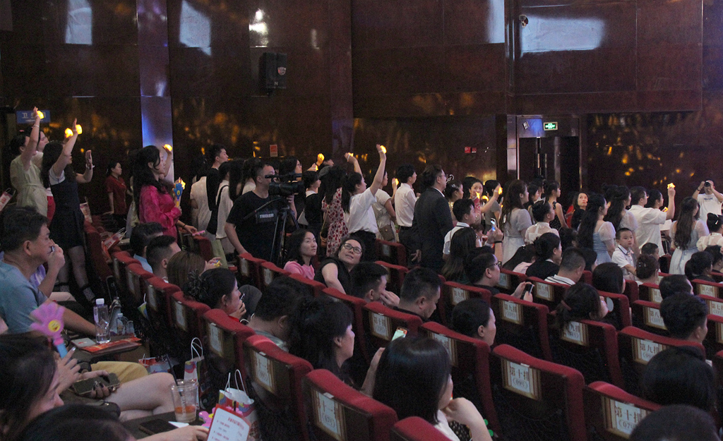 我的灵通,我的家--灵通学校25周年庆典隆重举行(图55) IMG_0442_副本_副本.jpg