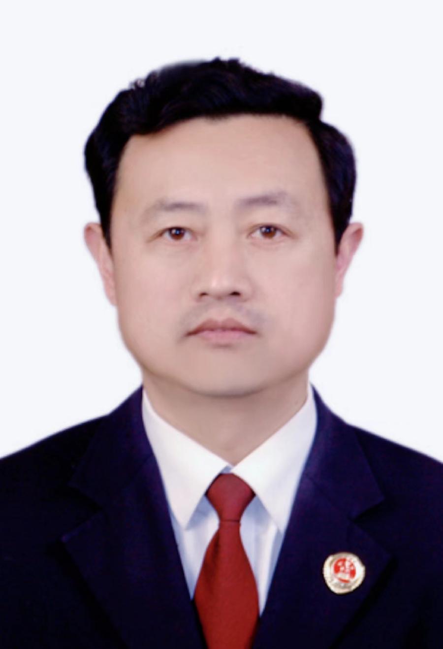 孙喜民半身照