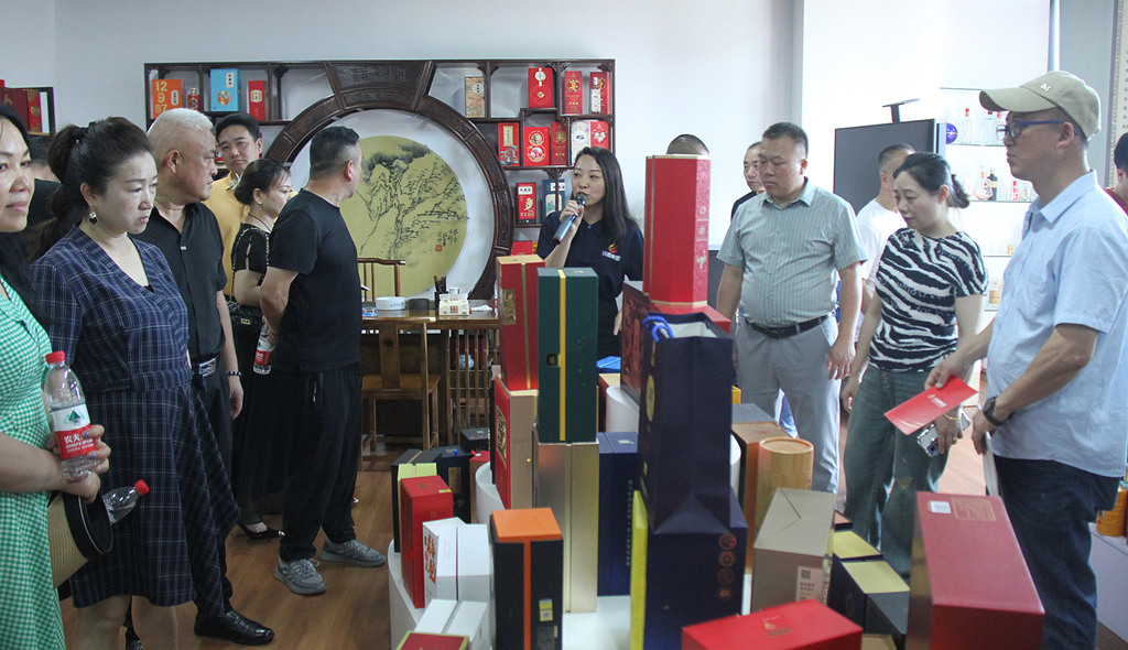 泸顺 1927 品牌酒全国市场启动大会隆重召开(图11) IMG_2938_副本_副本.jpg