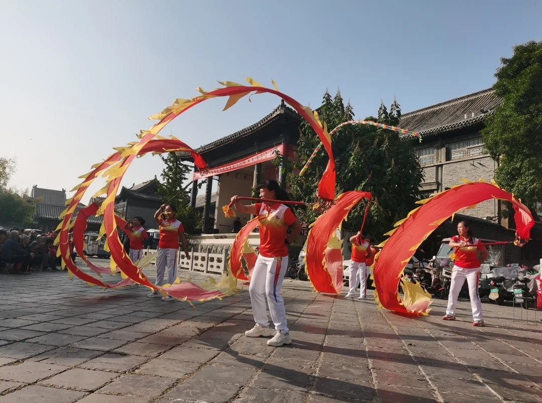 聊城市暨东昌府区社会组织之家重阳节公益演出成功举行
