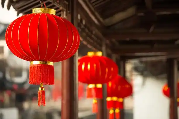【节日的光彩】作者姜鹏   诵读文娟