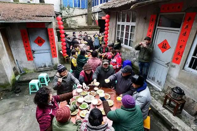 【故乡的年味儿】作者春风 诵读文娟