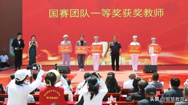 沧州渤海院校成功举办教育教学成果展暨李炳天将军诗•歌演唱会