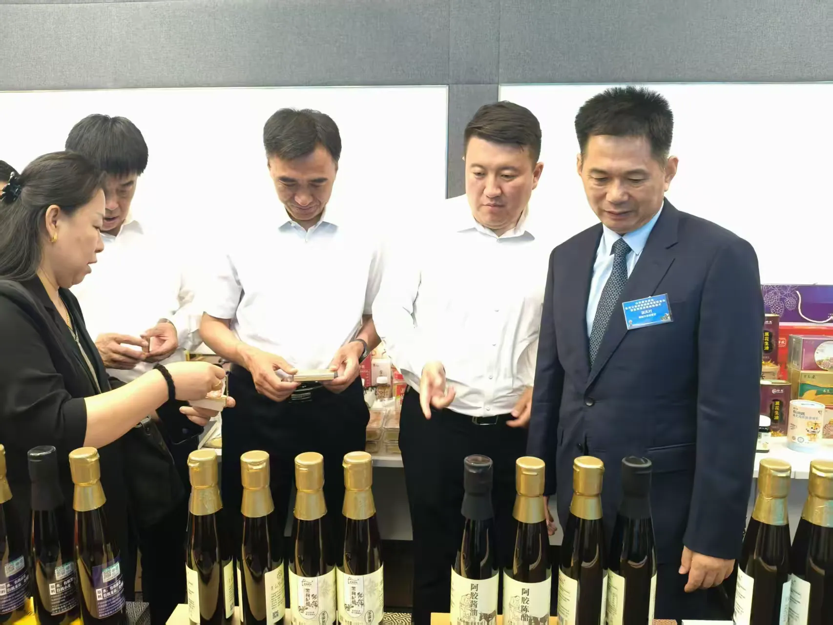 简篇-正信味业闪耀香港农食盛会 开启鲁港合作新篇章