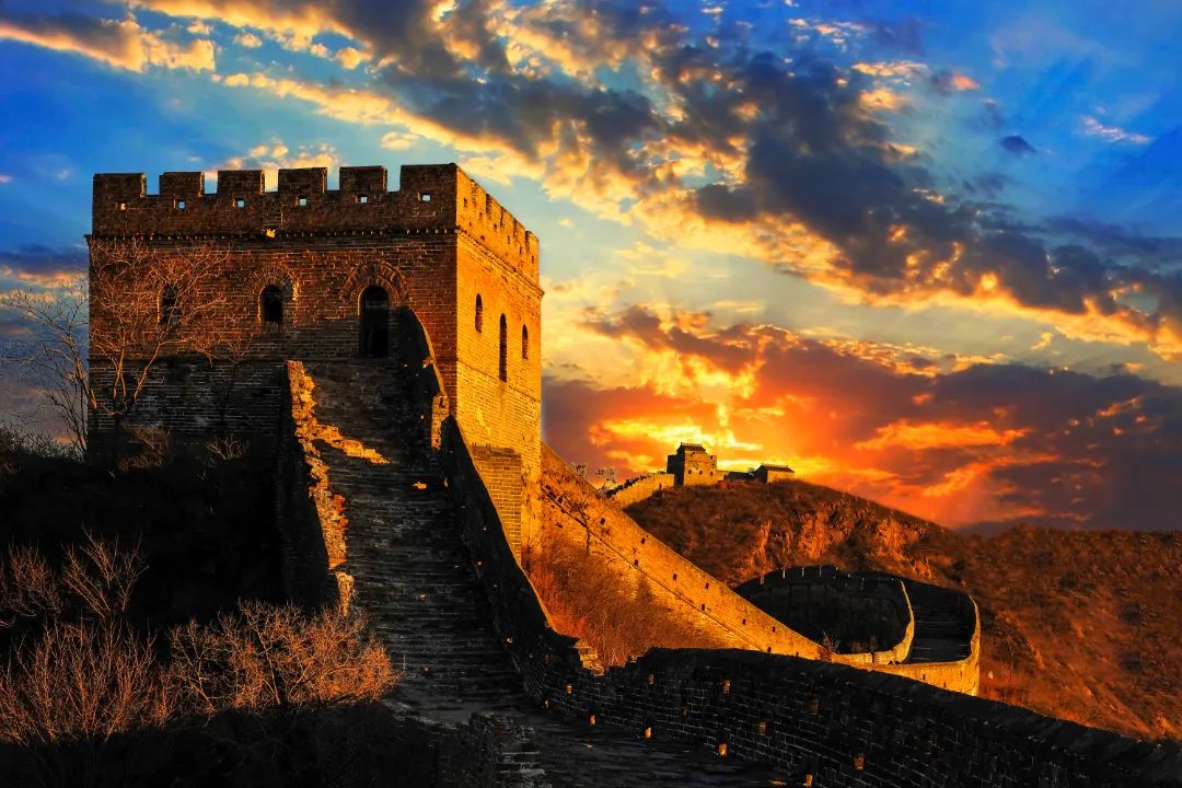 【摄影图】 夕阳下的长城_副本.jpg
