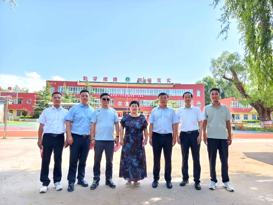 dcc1ab30a9ed951cf9eeb4b640fd0716.jpg