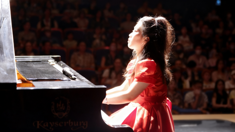 青年钢琴家李昕昱2025全国巡演完美收官