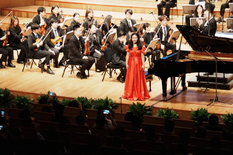 青年钢琴家李昕昱2025全国巡演完美收官