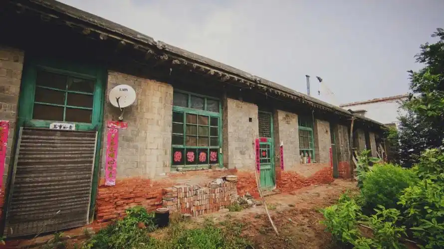 春雨《 这个冬天不太冷（系列微小说之八）——那年上平房面》