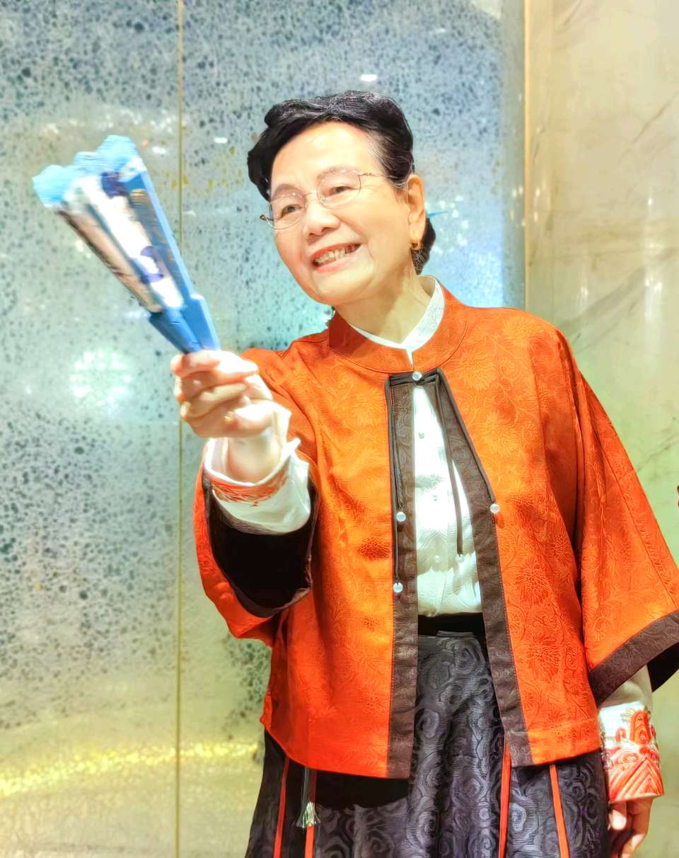 【九月茶韵文学诗社】【五月的鲜花诗歌朗诵艺术团】2025—013期《梅与雪的故事》合诵/金山   小丽花  编辑制作/刘林丽