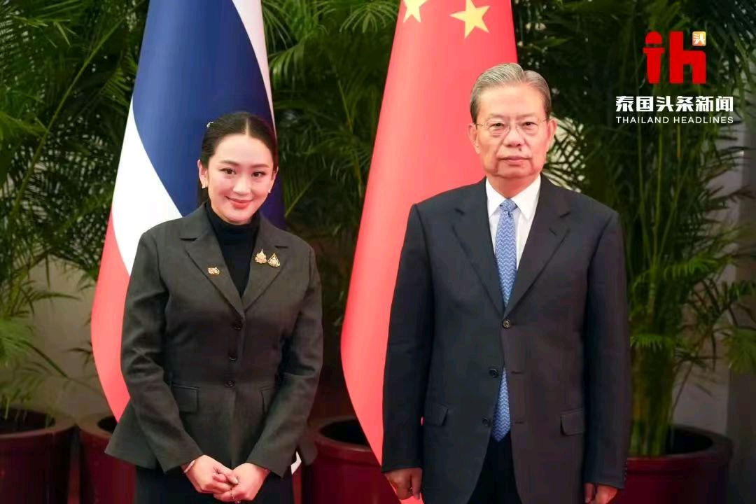 【当代文艺】《外交场合的白富美》作者：超然