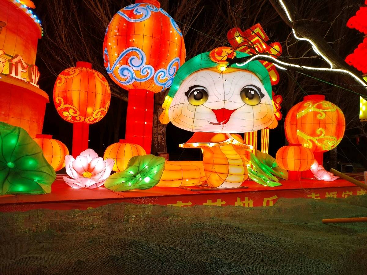 【荣耀中国】七律•庆元宵刘成林（内蒙古）