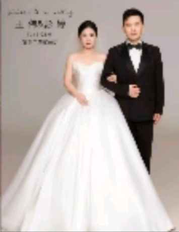 【荣耀中国】七律·祝贺新婚作者/依然