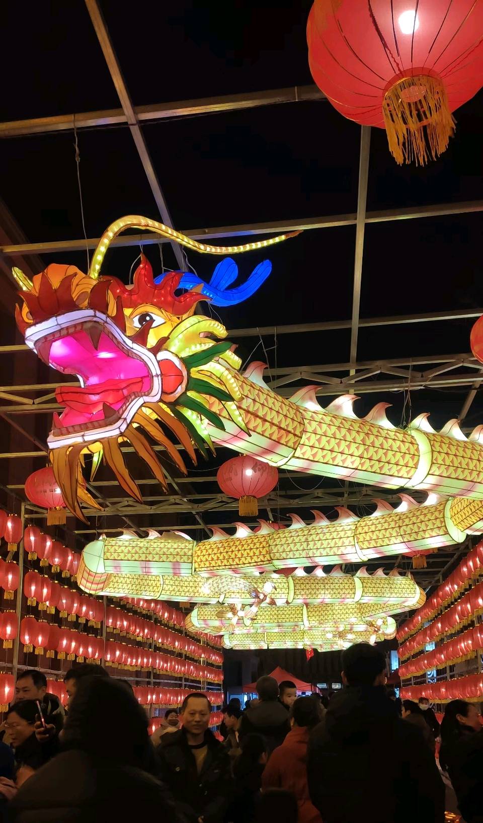 【名家风采】元宵夜叙怀（外二首）//文/风华依旧//《诗烟雨》征稿……