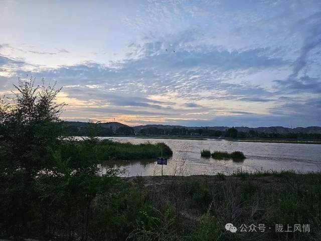 人间四札（萧毅）