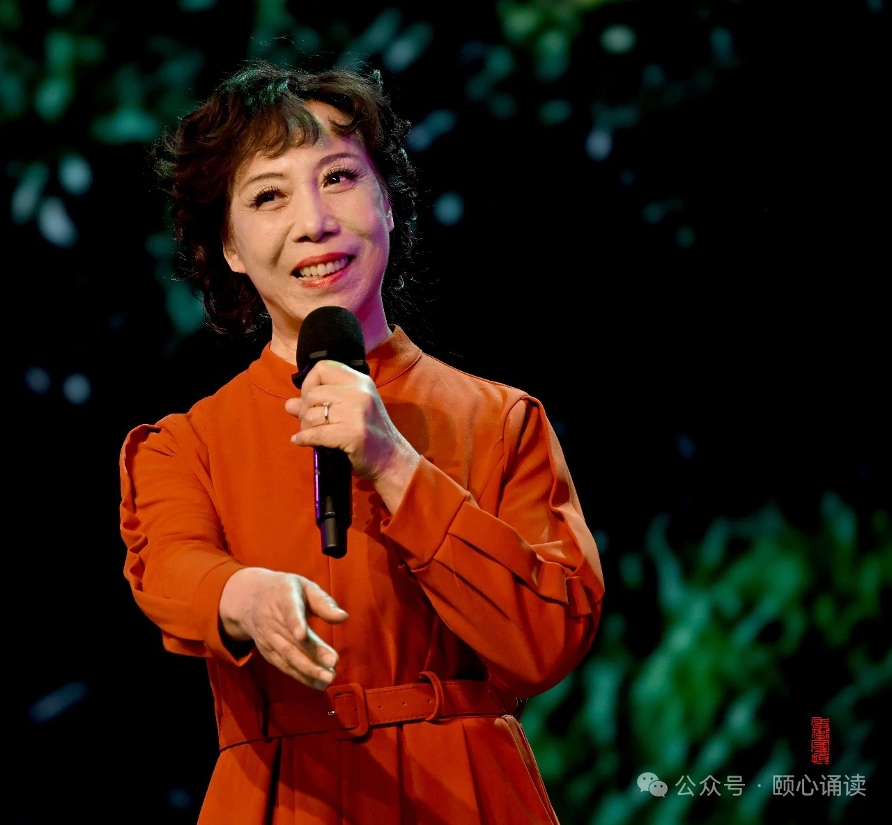 《万水千山只等闲》：一群老干部，把长征演成了“活的历史” 