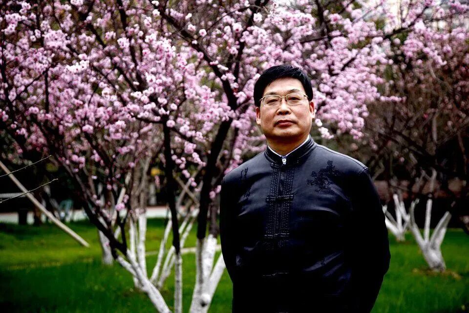 共和国十佳杰出艺术人物——李少鑫