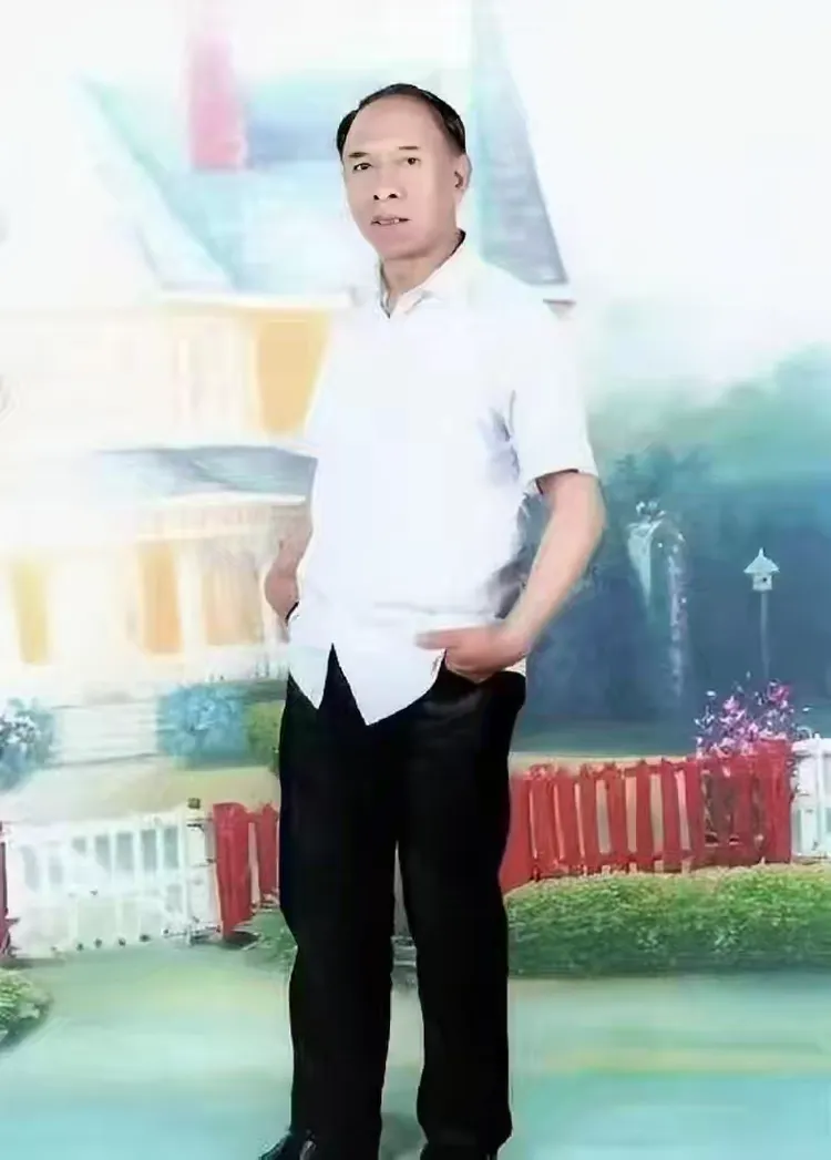 共和国十佳杰出艺术人物——夏训洪