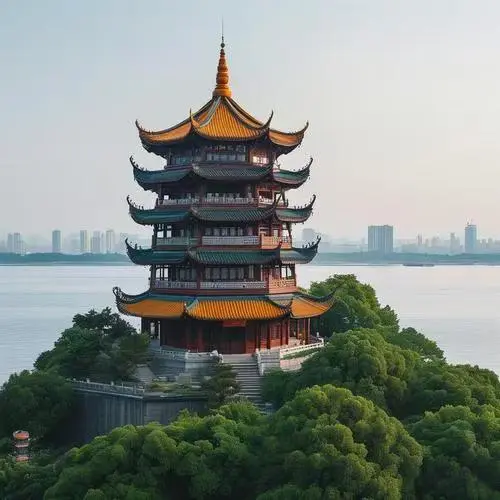 夜读《岳阳楼记》  作者：吴康权  朗诵：侯玉婷