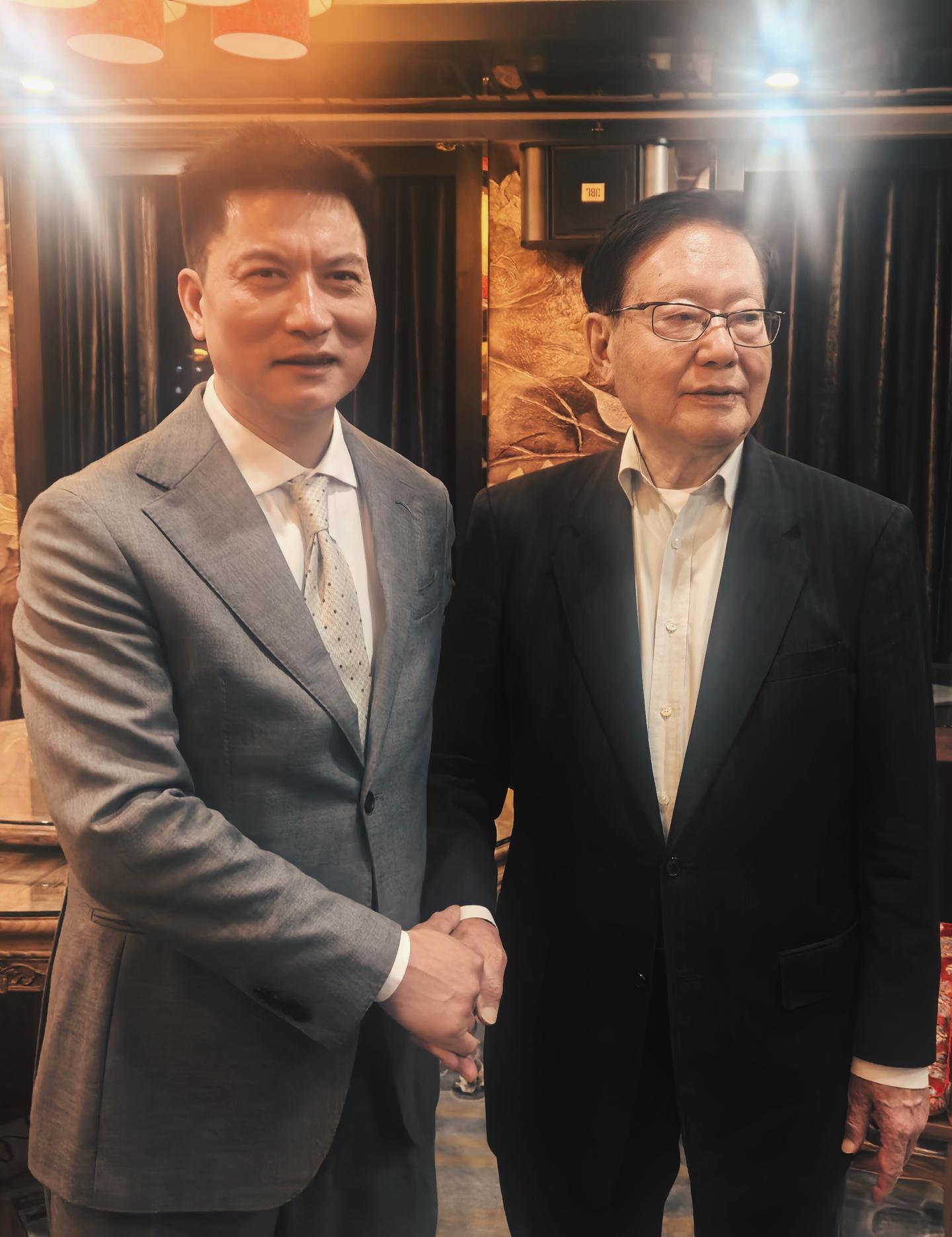 湖北省浙江商会执行会长吴时水先生应邀在北京开展商贸交流