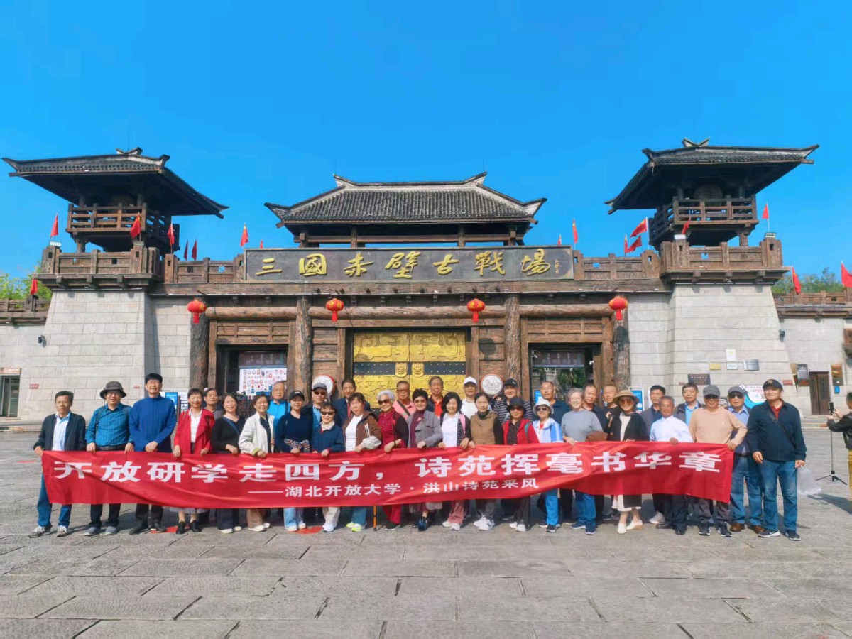 【敲诗观乱世 煮酒论英雄】作者/周欣祥 朗诵/静远